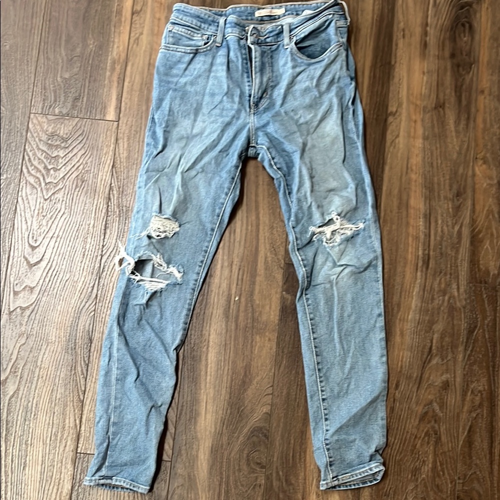 Levi’s 721 distressed jeans